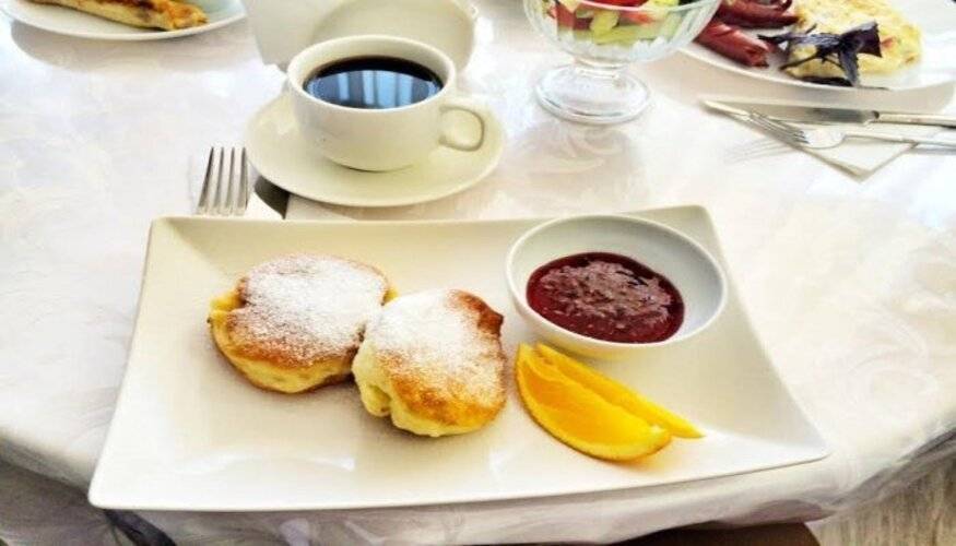 Отель Виноград