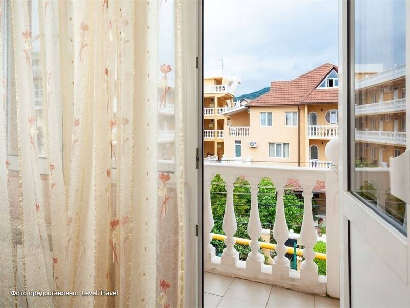 Фотография Отель Дельфин