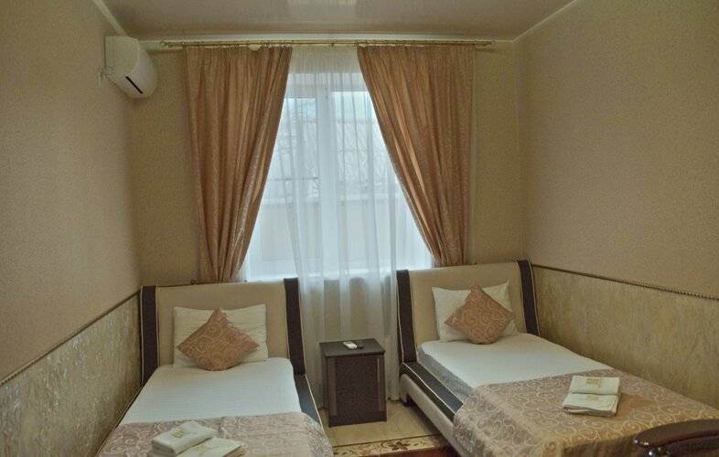 Отель Миракль