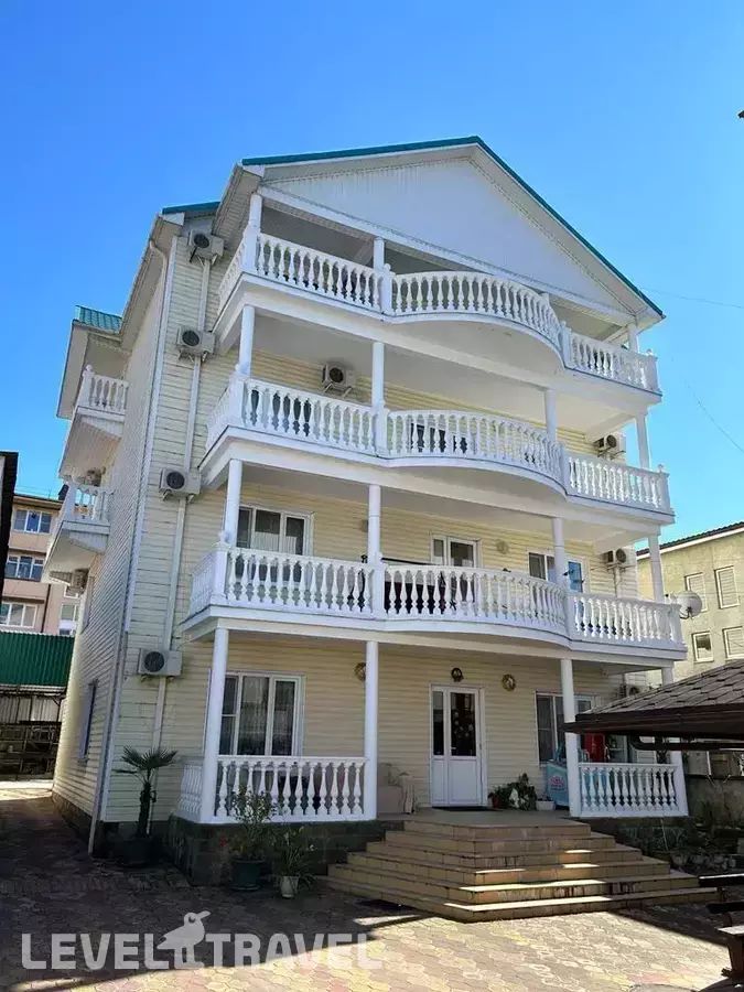 Отель Каролина