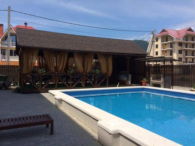 Mariart Hotel