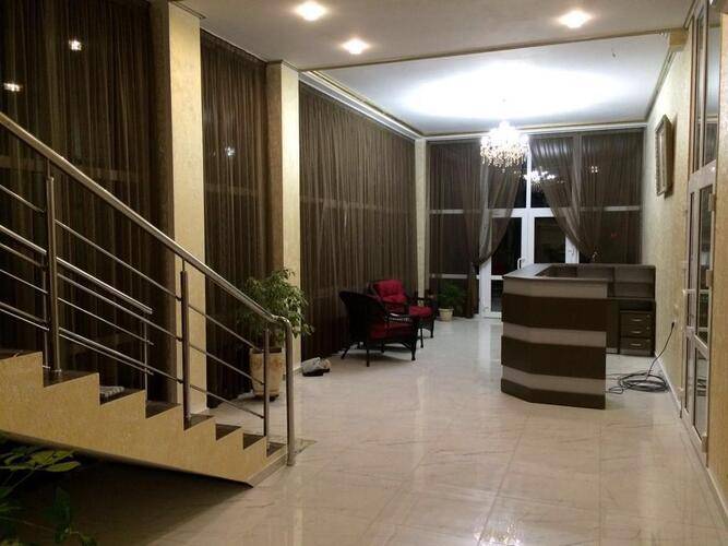 Mariart Hotel