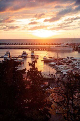 Отель Марина Яхт (Marina Yacht)