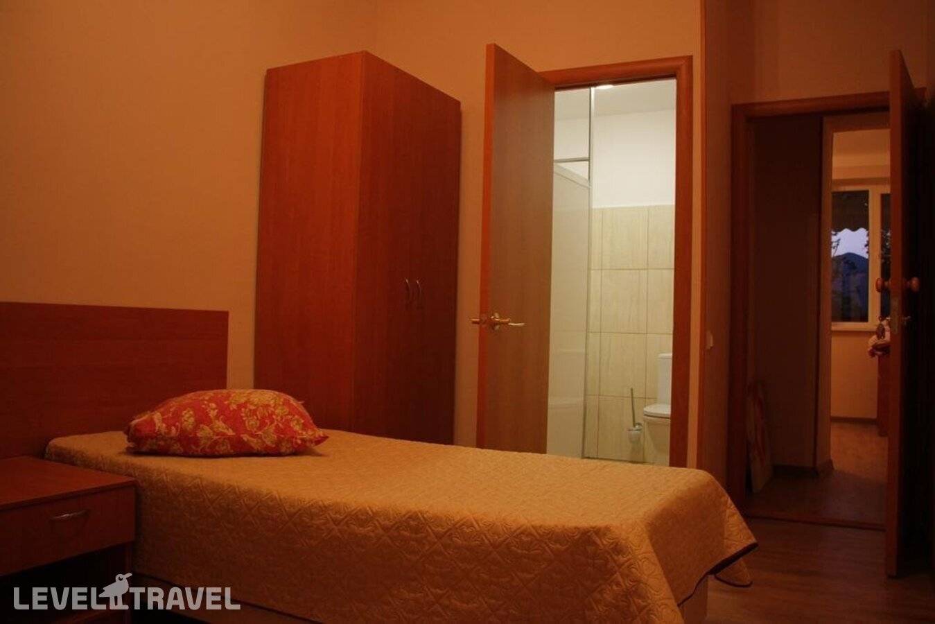Изображение отеля 3