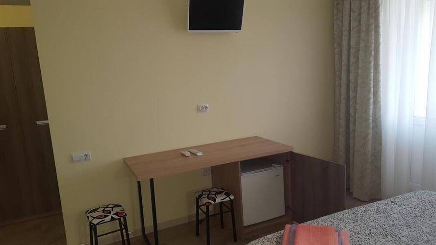 Гостевой Дом Черноморская 8а