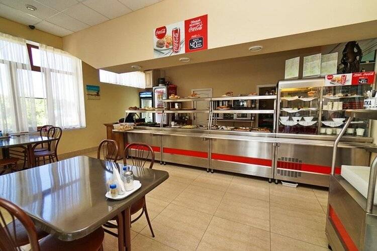 Отель Корона
