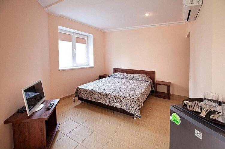 Отель Комплимент