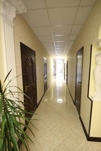 Riviera Grand Hotel