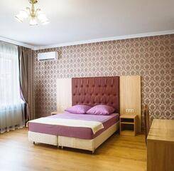 $item['hotel']['name']