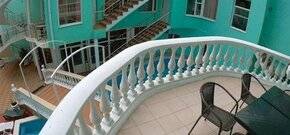 Paradise Hotel