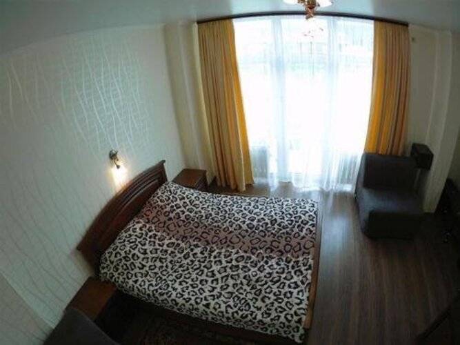 Paradise Hotel