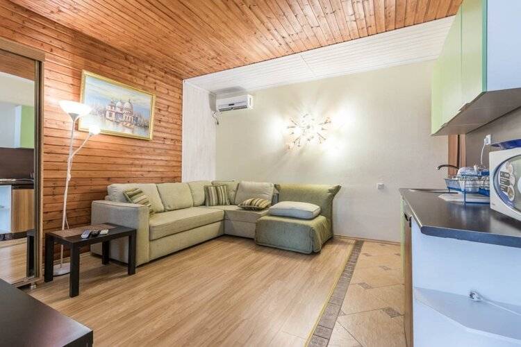 Отель Антонида