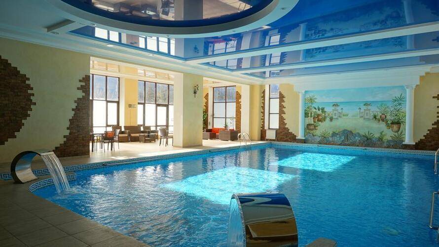 Grand Hotel