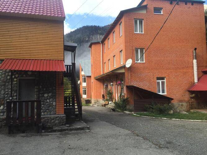 Отель Лотос