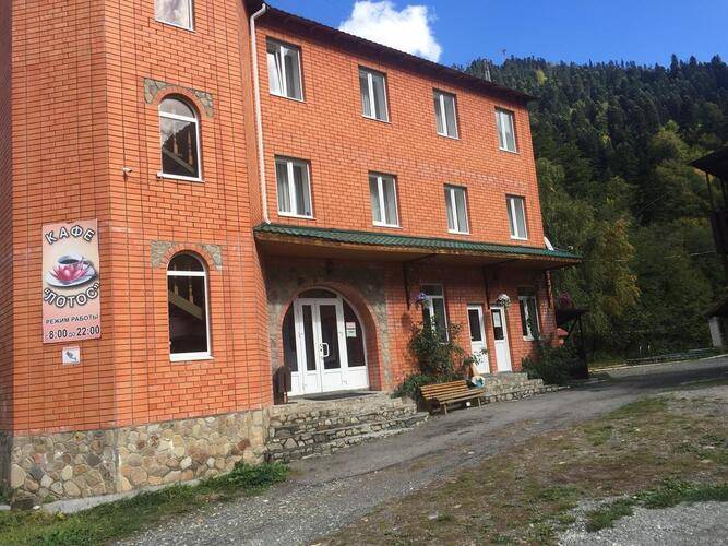 Отель Лотос