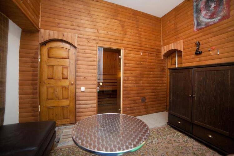 Отель Сафари