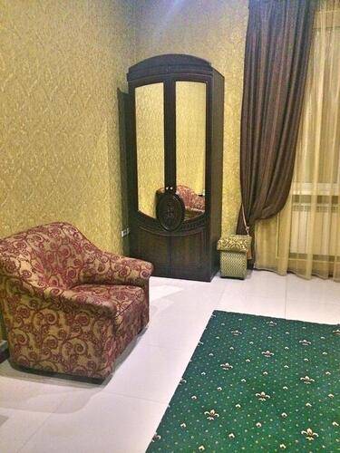 Отель Монарх