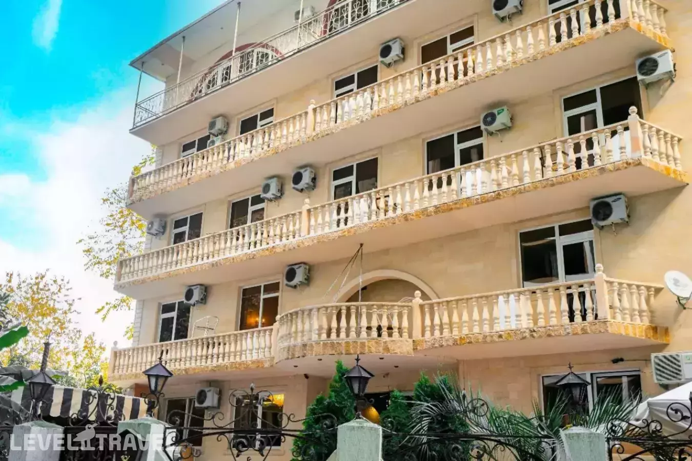 Грейс Рица (Бывш. Грейс Оганес)