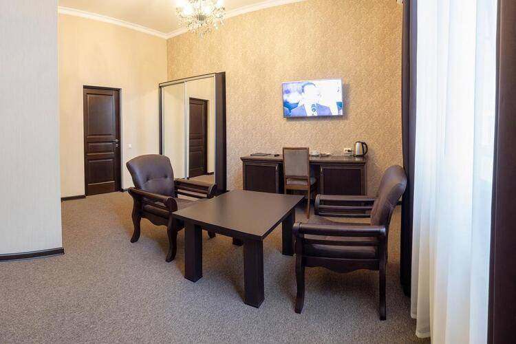 Gold Star Hotel