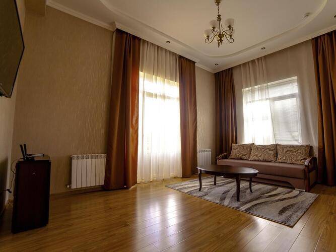 Gold Star Hotel