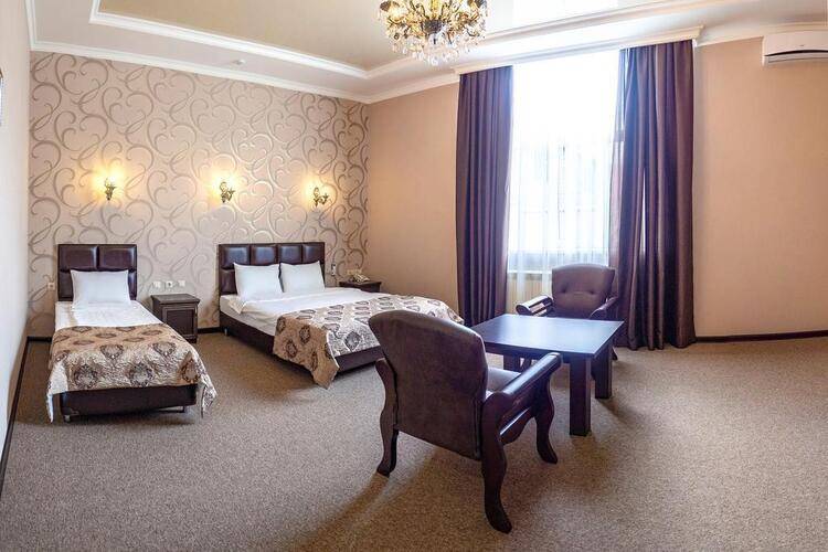 Gold Star Hotel