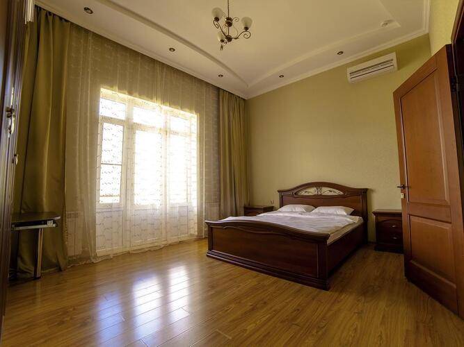 Gold Star Hotel