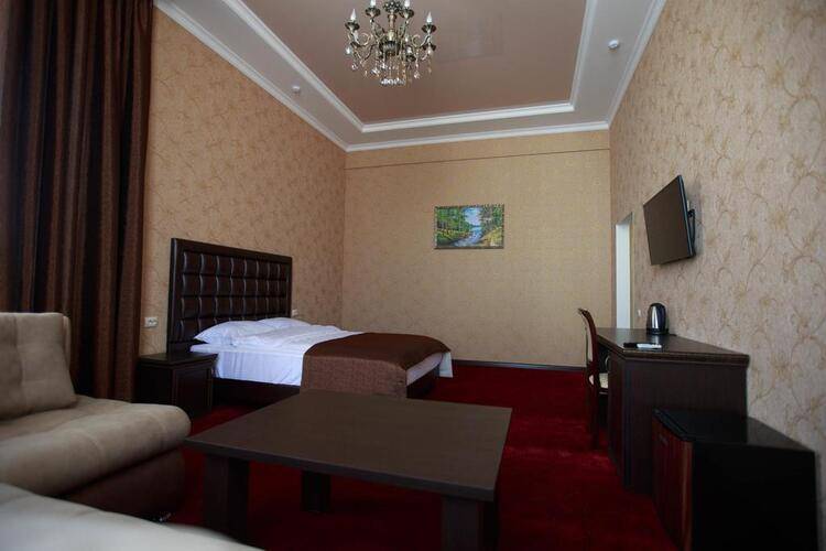 Gold Star Hotel