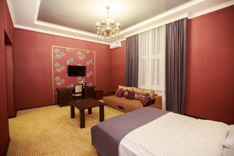 Gold Star Hotel