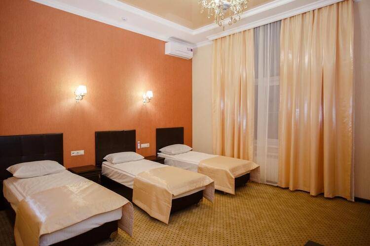 Gold Star Hotel