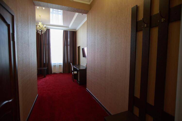 Gold Star Hotel