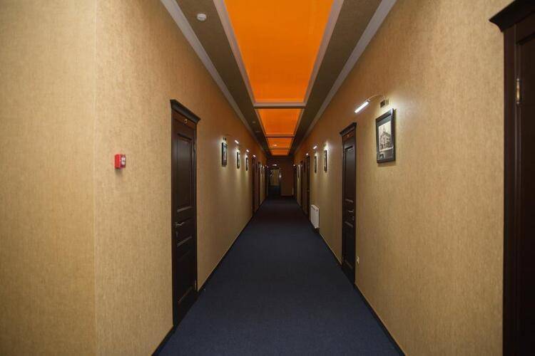 Gold Star Hotel