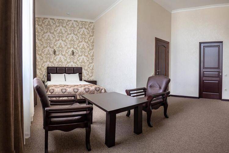Gold Star Hotel