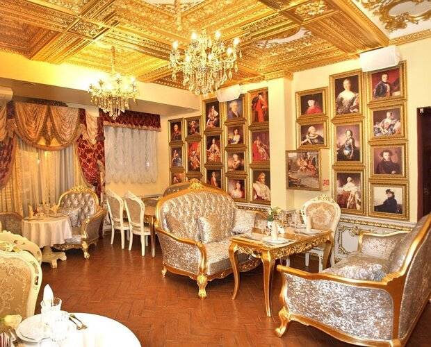 Golden Hotel