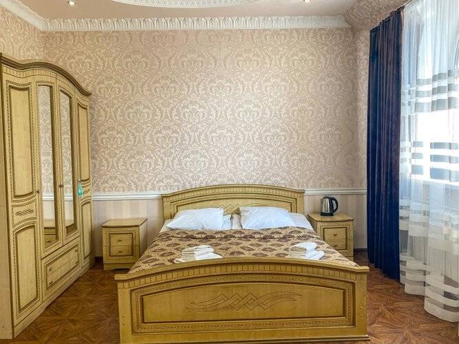 Vertebra Hotel