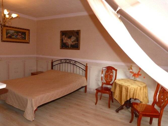 Старый Дворик