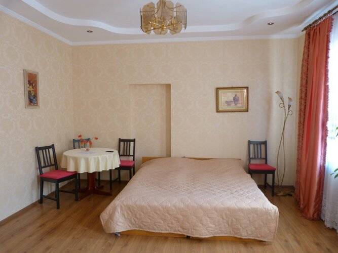 Старый Дворик