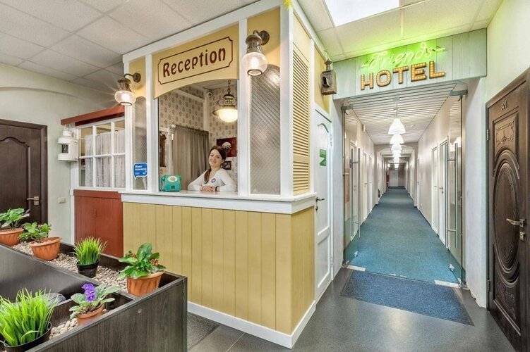 Друзья У Гостиного Двора