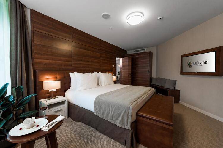 Parklane Resort And Spa