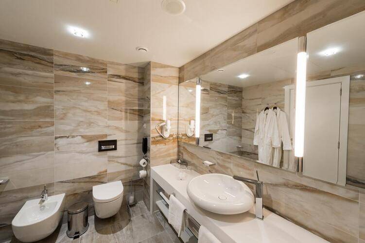 Parklane Resort And Spa