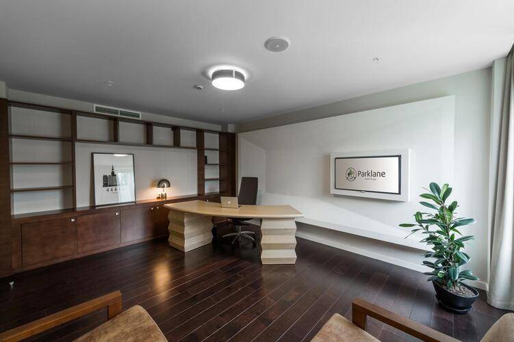 Parklane Resort And Spa