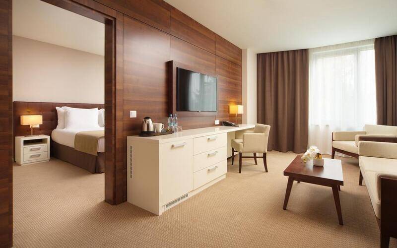 Parklane Resort And Spa