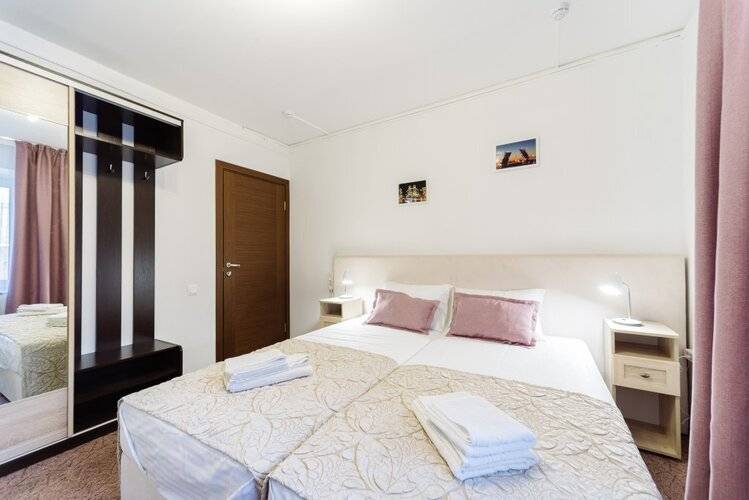 Bon Voyage Hotel