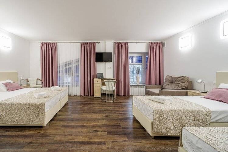 Bon Voyage Hotel
