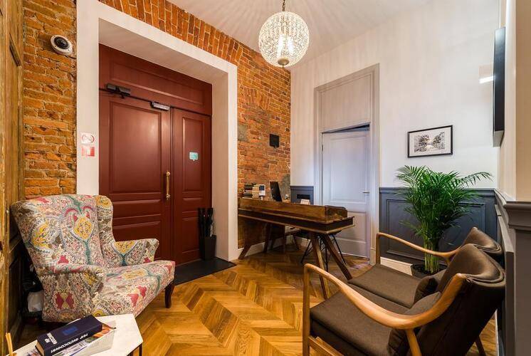 F12 Apartments