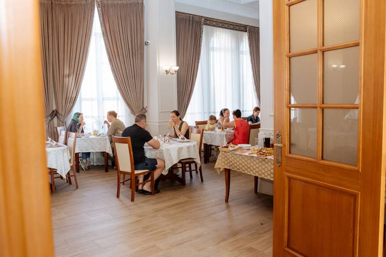 Отель Константа