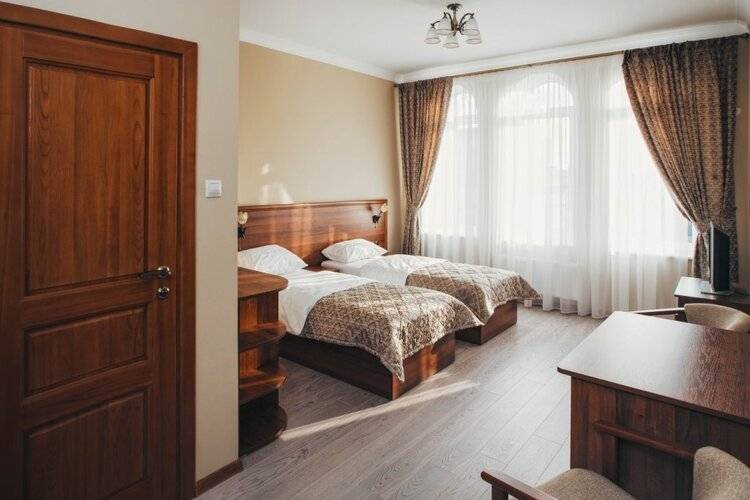 Отель Константа