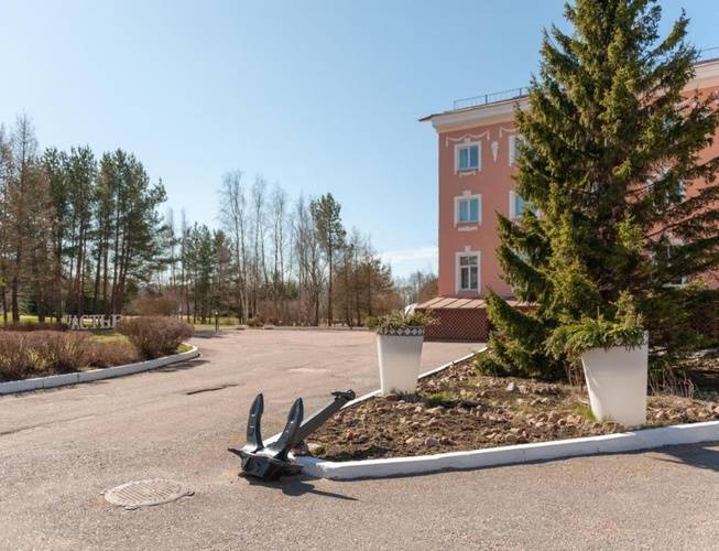Отель Ретур