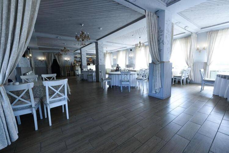 Отель Fox Inn