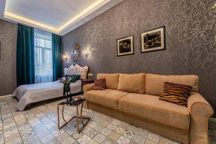 Agent Flat Apartment