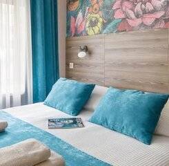 $item['hotel']['name']